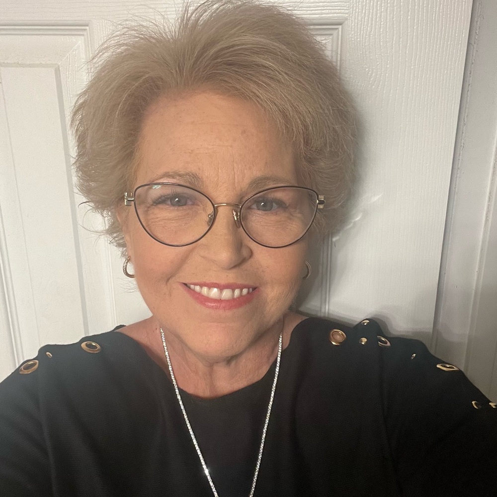 Meet your Posher, Sebrena